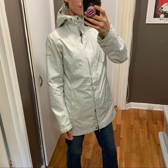 Waterproof Columbia Rain Jacket - Picture 6 of 7